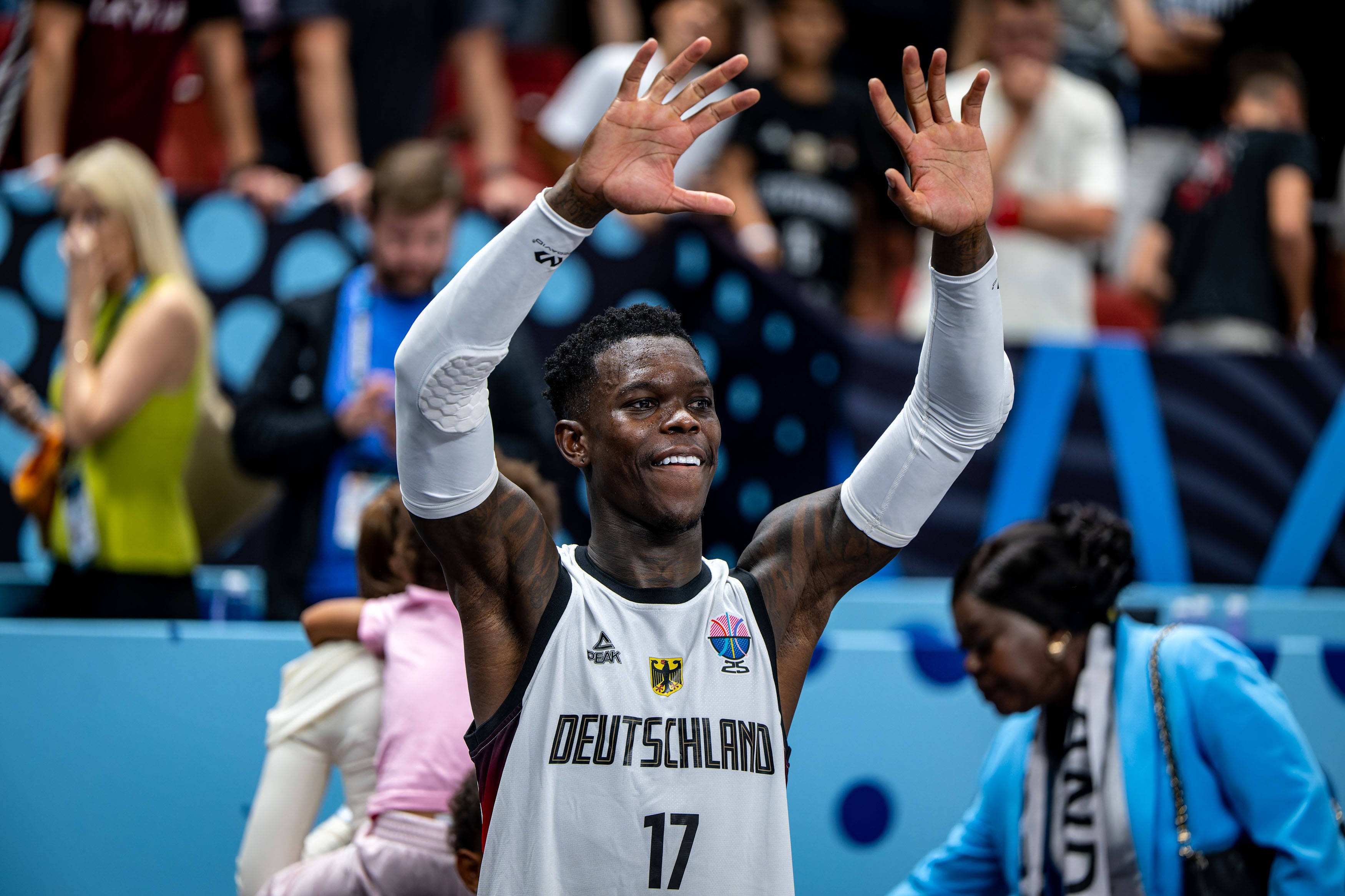 施罗德进名人堂？弗莱：他之于德国队好比洛瑞之于猛龙 该奖励他