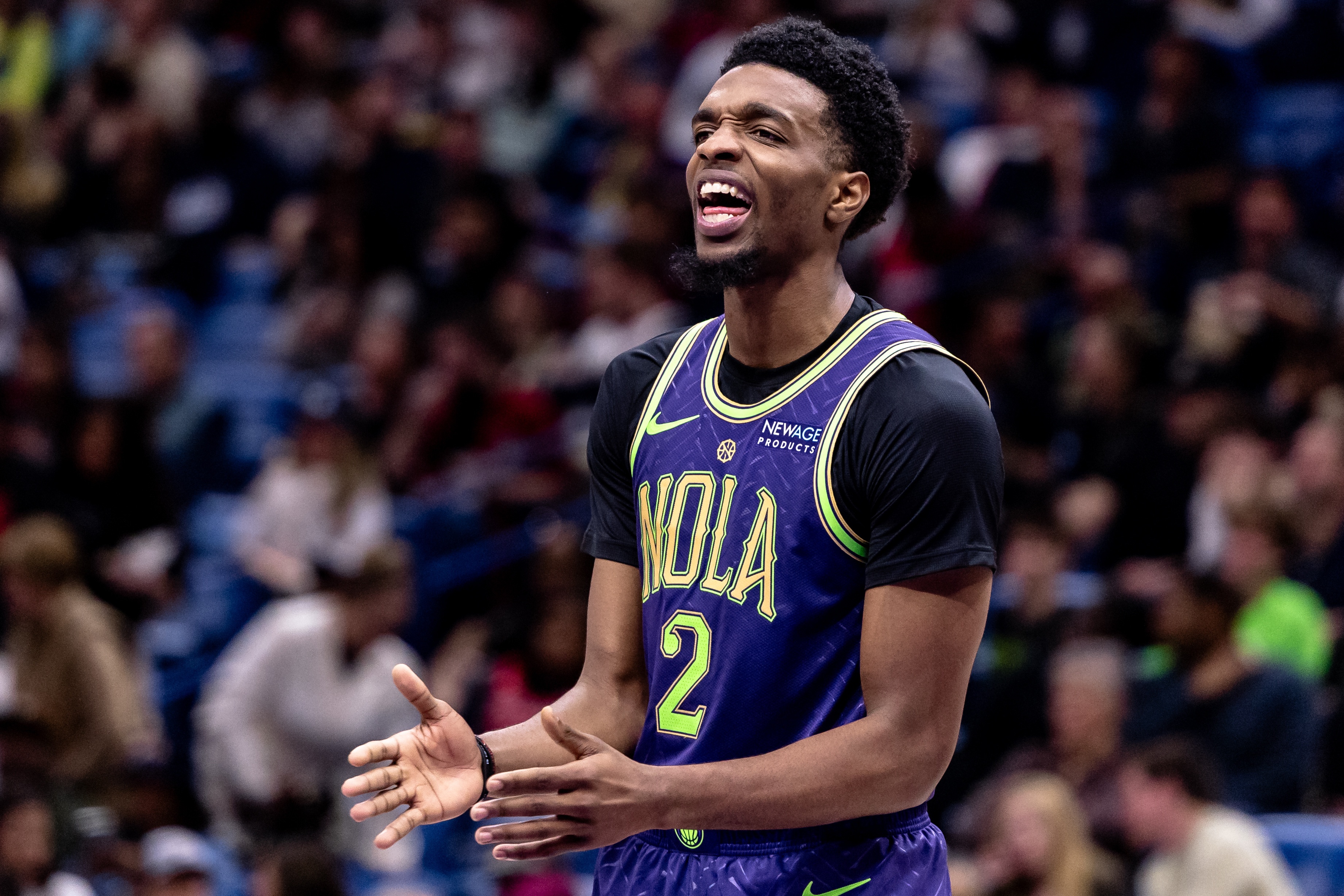 赫伯特-琼斯：新合同不会改变我的着装 只希望家人过得好