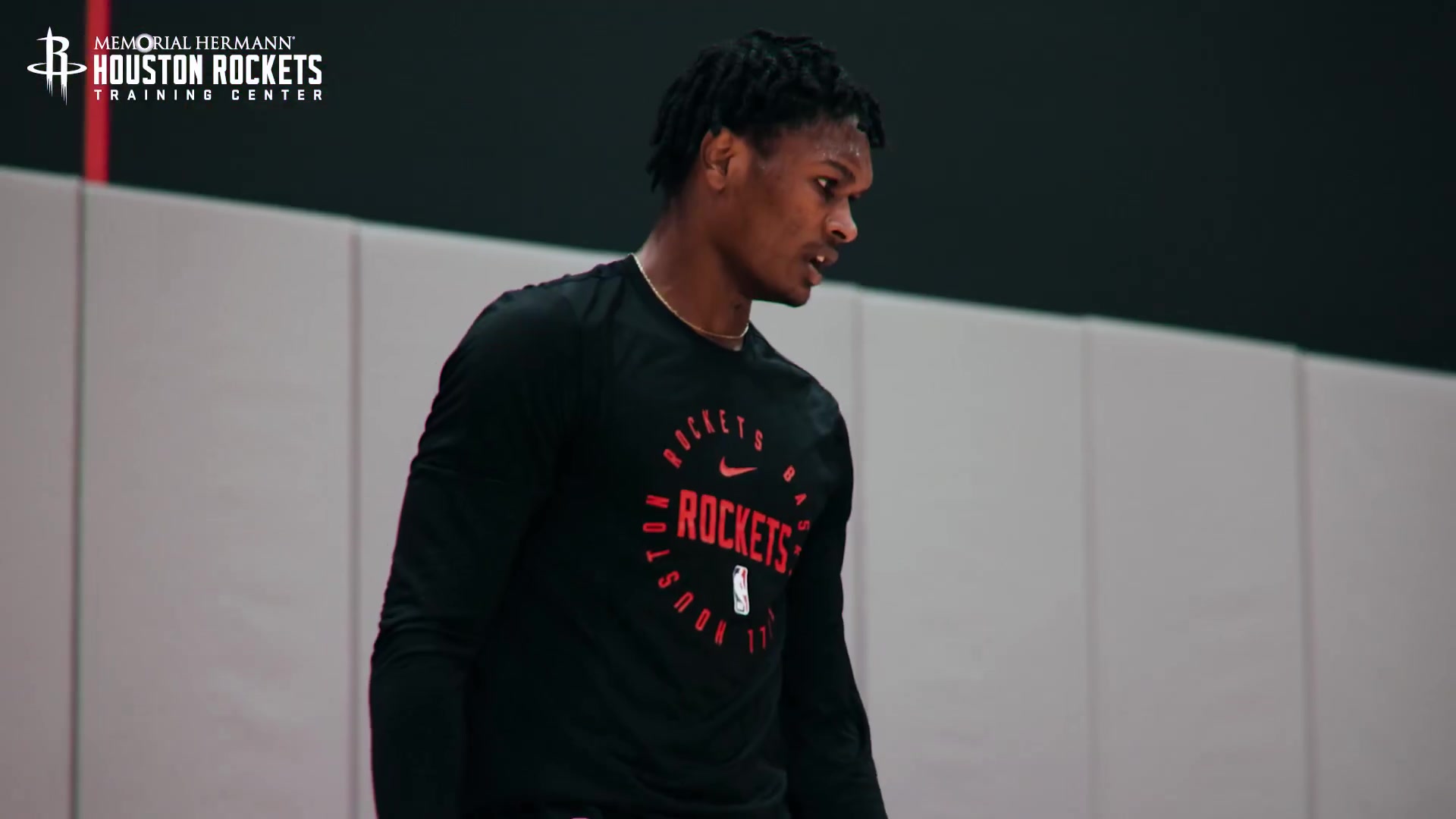 火箭官方晒阿门-汤普森训练视频：生涯第三赛季 马上了