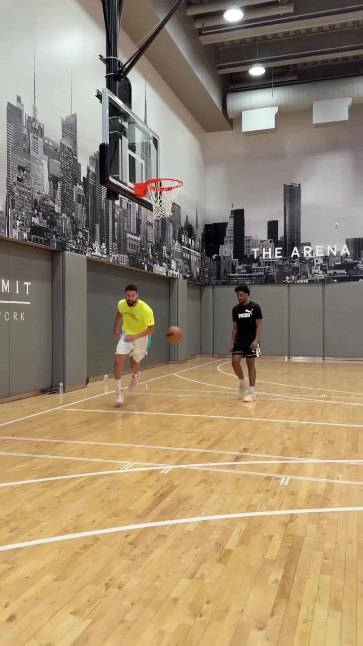 实战干货来了！训练师晒克莱训练：扣篮热身后各种三分投射美如画