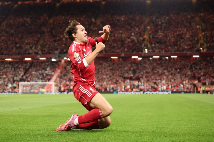 记者：基耶萨递补莱奥尼的欧冠名额，但未入选出征加拉塔萨雷名单