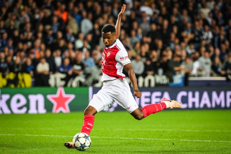 3场4球！世体：22岁法蒂状态火热，欧冠对曼城能否发挥是看点