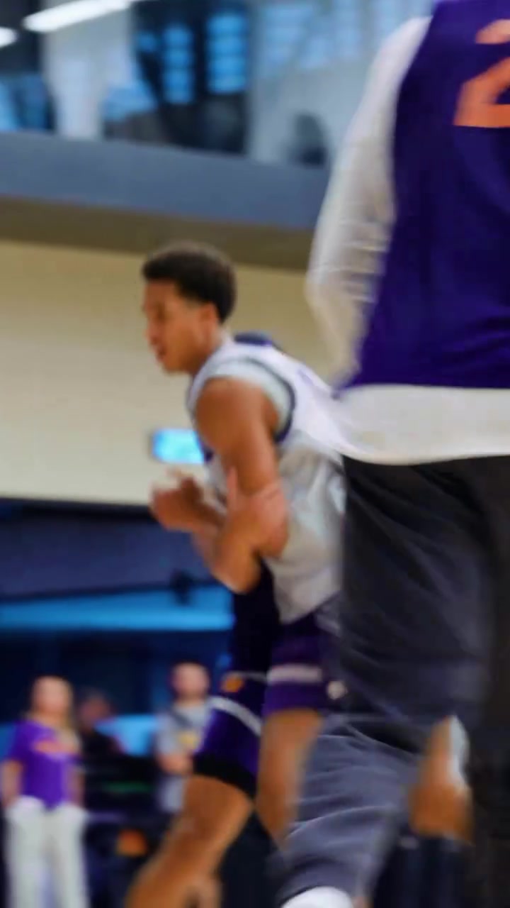 😤继续强硬人设！狄龙在训练营疯狂给太阳新队友上激烈身体对抗