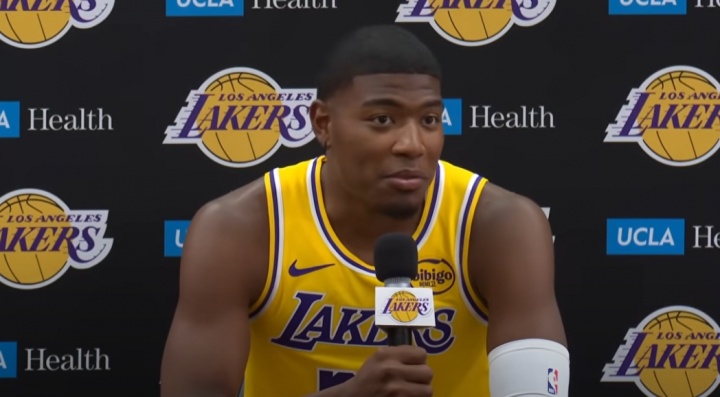 八村塁：詹姆斯还想再夺一冠我们要帮忙 他不可能再打10年