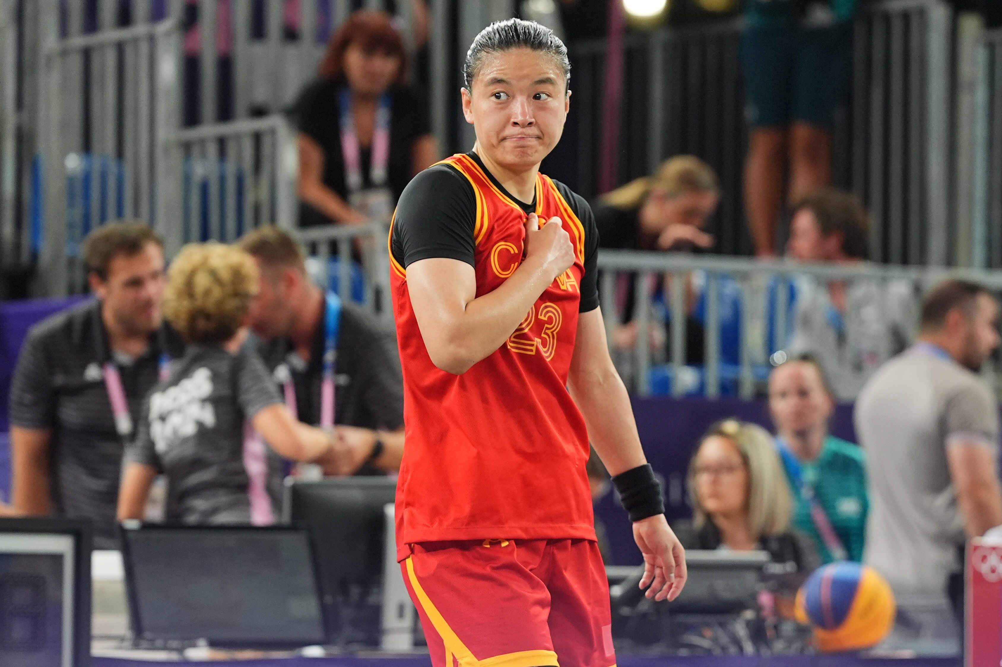 王丽丽：接下来我将以教练兼球员的身份 继续奉献自己的力量