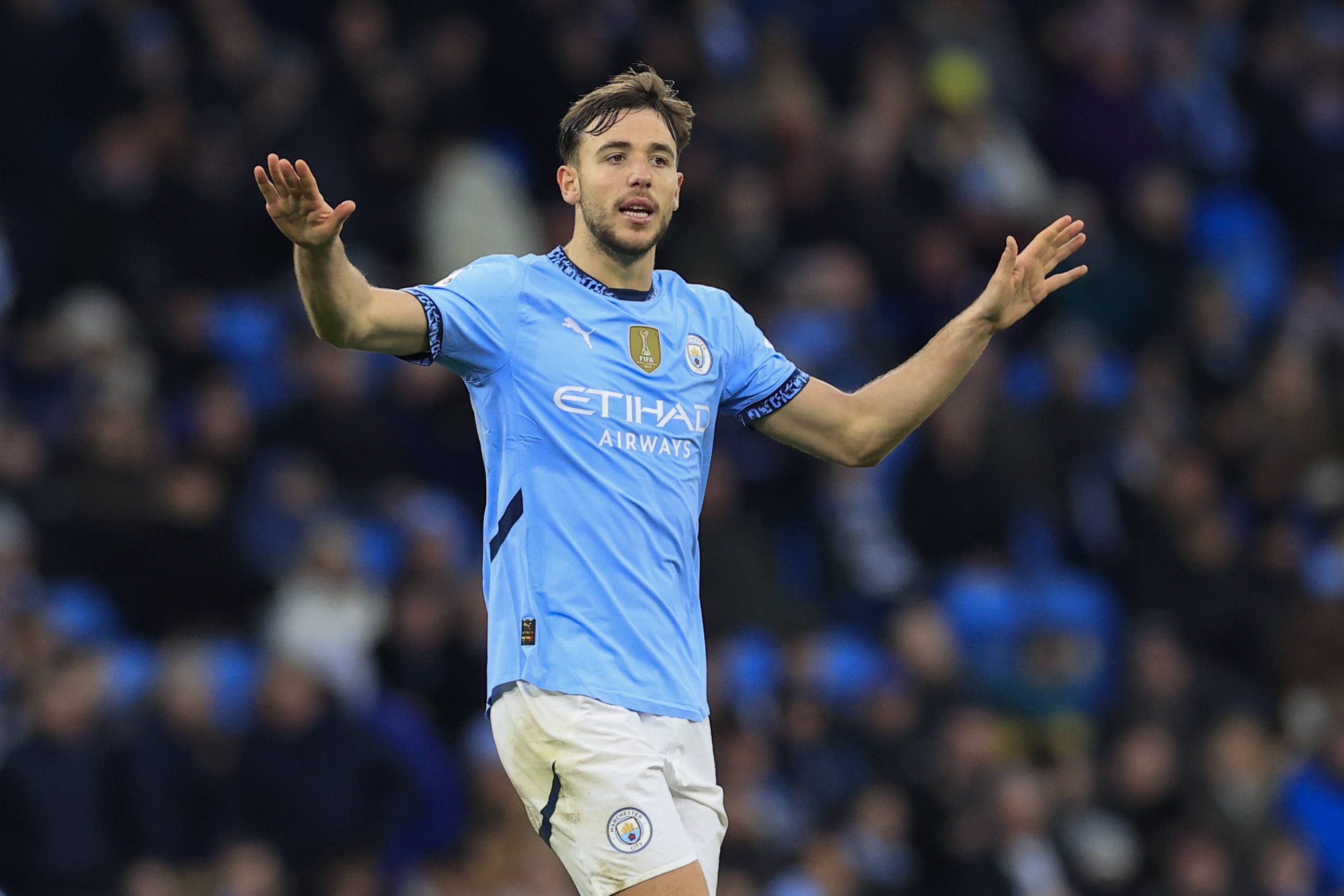 曼晚：尼科需要理解和支持，想要顶替罗德里的位置非常困难