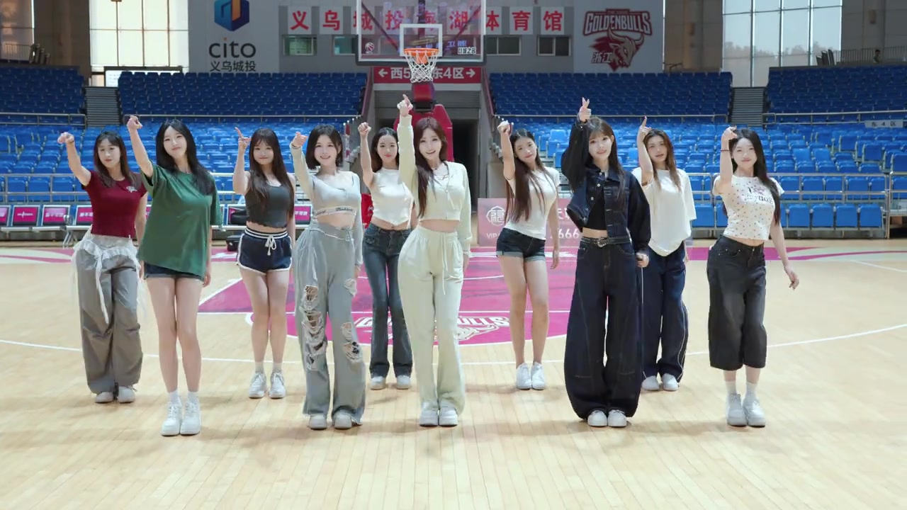 浙江主场啦啦队晒舞蹈视频：假期最后一天 你准备好明天上班吗？