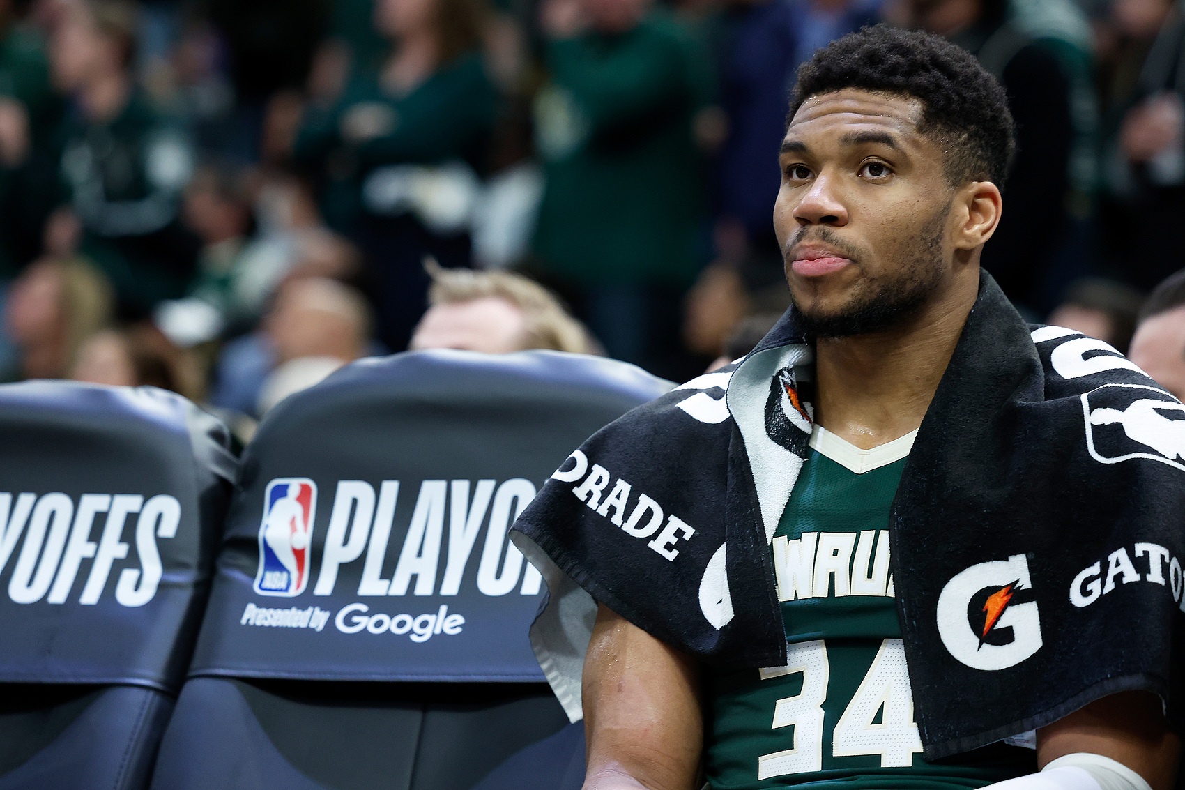 字母哥：我想赢球&现在专注于雄鹿 但以后改变想法也是人之常情