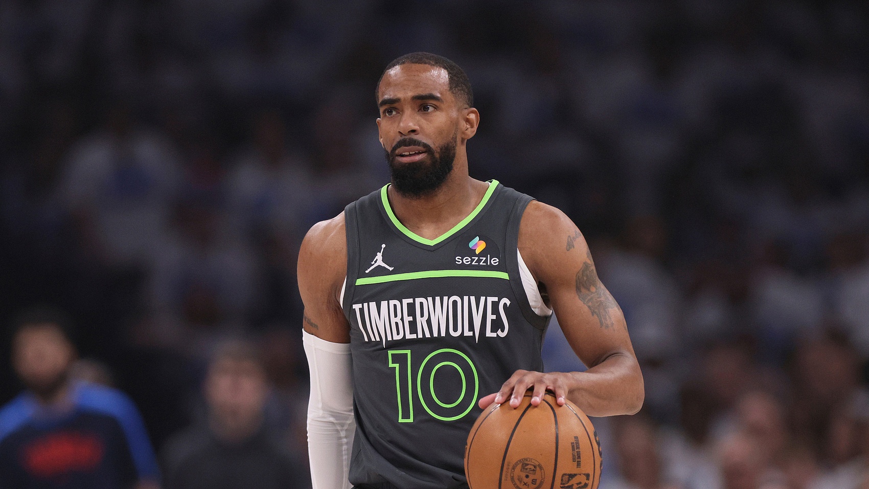 最佳队友！NBA官方祝迈克-康利38岁生日快乐！🎂🎂🎂