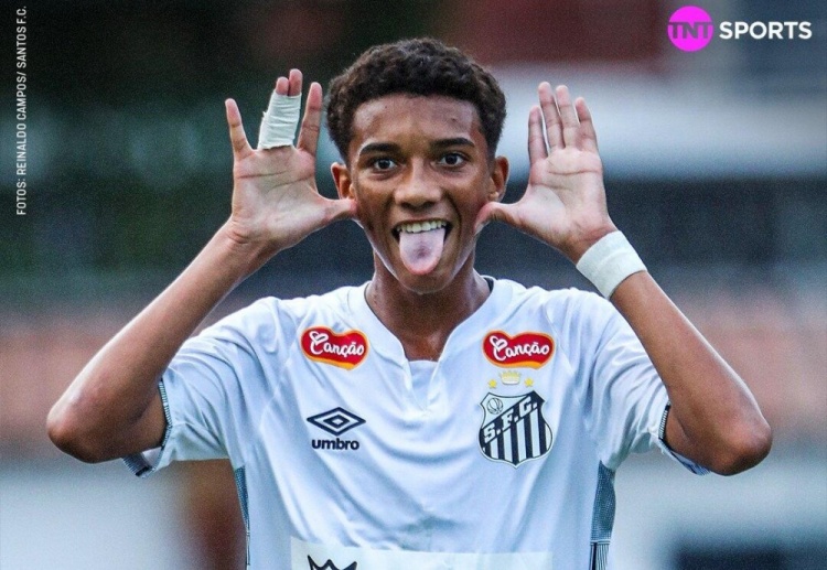 巴西媒体：国米派球探现场考察小罗比尼奥，将与球员的经纪人会面