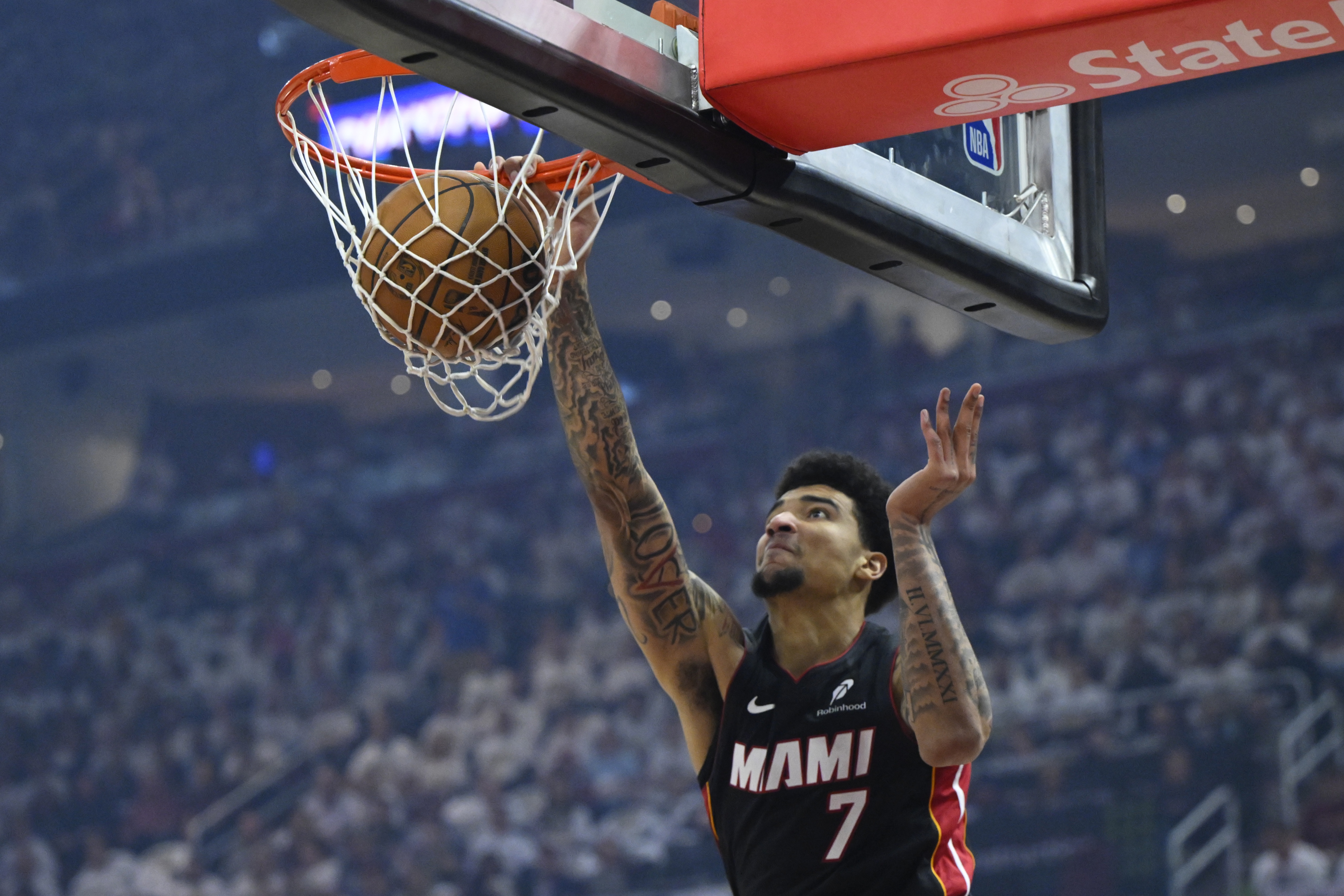 新赛季期待一波！韦尔近3场季前赛全部拿下两双 战马刺砍29分12板