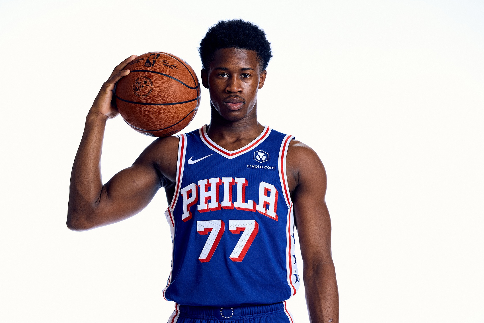 麦凯恩：埃奇库姆运动能力不可思议 他能快速领会教练意图并执行